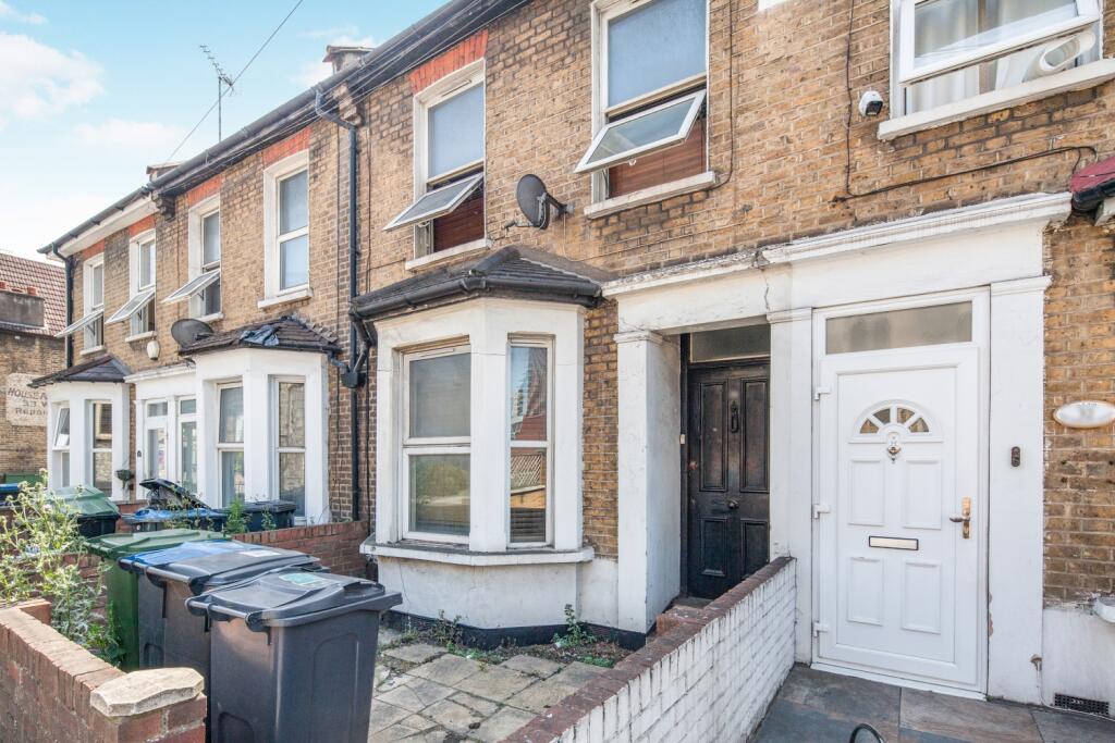 1 bed House Share for rent in Croydon. From Acorn - Crystal Palace
