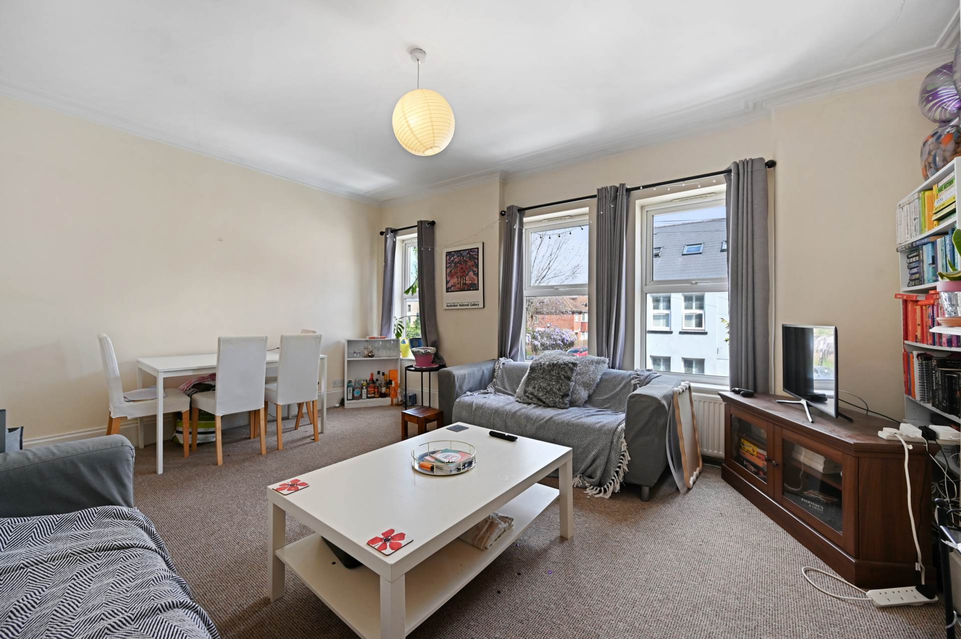 3 bed 1st Floor Flat for rent in London. From Amber & Co - Uxbridge Road