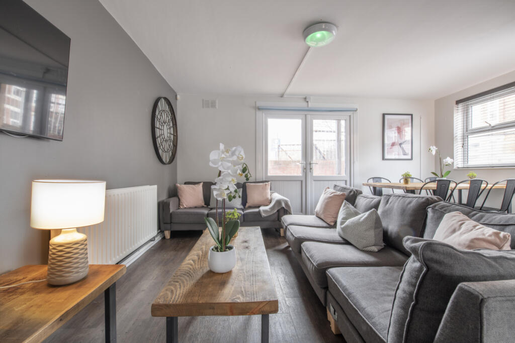 7 bed 1st Floor Flat for rent in Nottingham. From Bairstow Eves - Nottingham