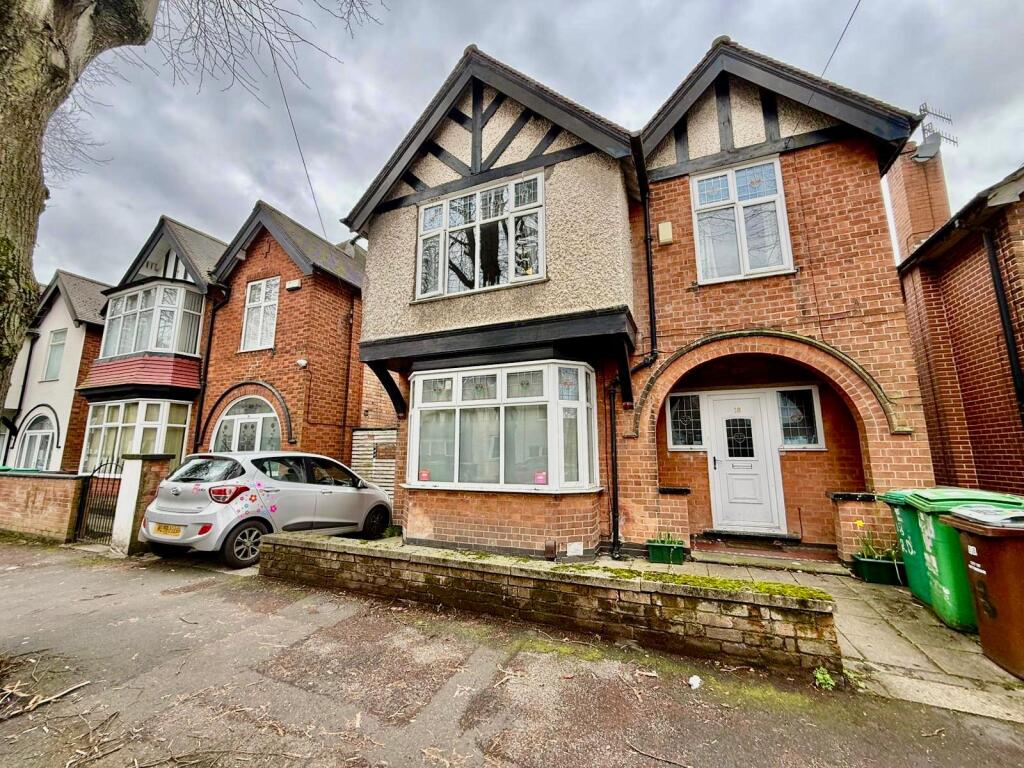 5 bed Detached for rent in Nottingham. From Bairstow Eves - Nottingham 5 bed Detached for rent in Nottingham. From Bairstow Eves - Nottingham