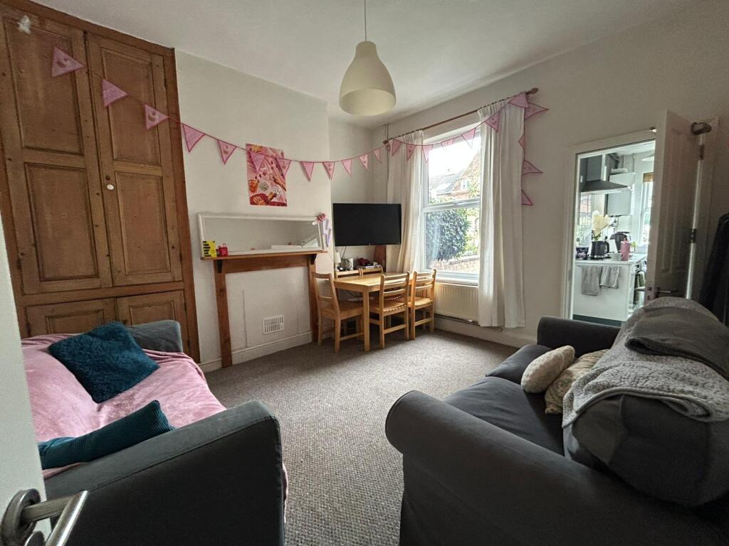 5 bed Mid Terraced House for rent in Nottingham. From Bairstow Eves - Nottingham