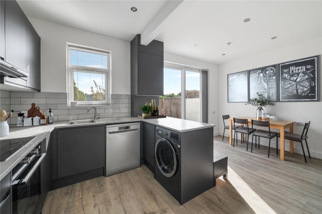 4 bed Detached for rent in London. From Bryan & Keegan - London