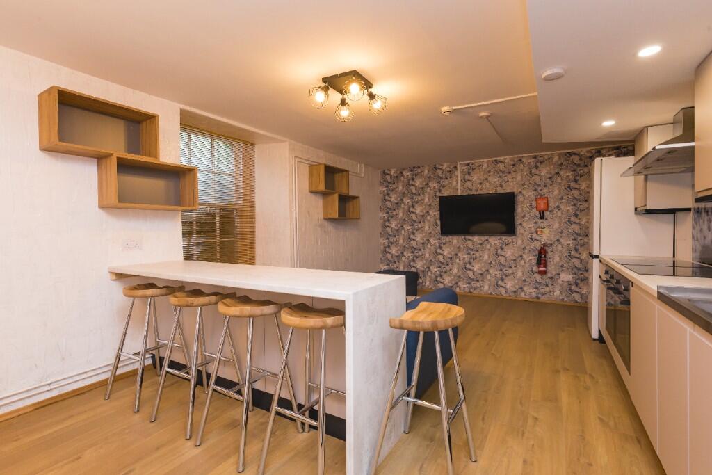 5 bed Apartment for rent in Newcastle upon Tyne. From Graysons Properties - Newcastle Upon Tyne