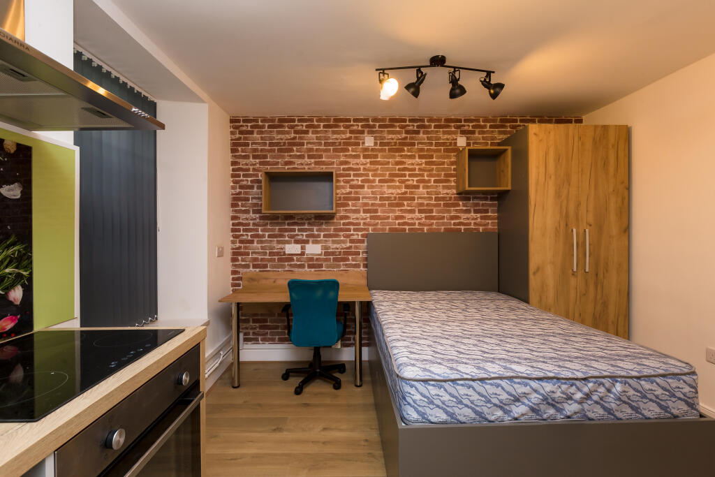 4 bed Studio for rent in Newcastle upon Tyne. From Graysons Properties - Newcastle Upon Tyne 4 bed Studio for rent in Newcastle upon Tyne. From Graysons Properties - Newcastle Upon Tyne