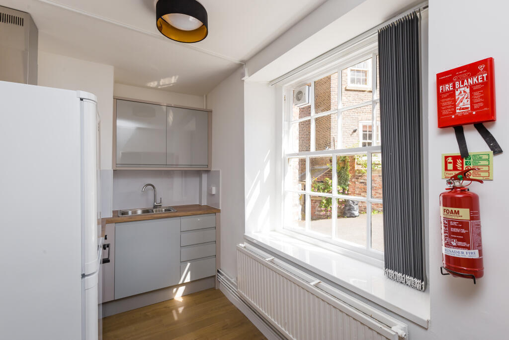 4 bed Studio for rent in Newcastle upon Tyne. From Graysons Properties - Newcastle Upon Tyne