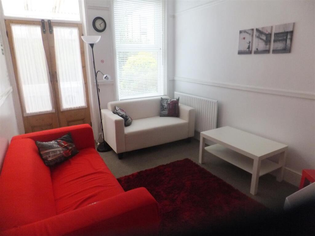 3 bed Mid Terraced House for rent in Portsmouth. From Christies - Southsea