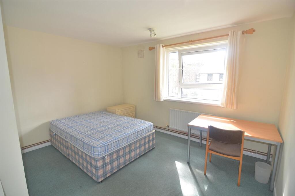 2 bed House Share for rent in Portsmouth. From Christies - Southsea 2 bed House Share for rent in Portsmouth. From Christies - Southsea