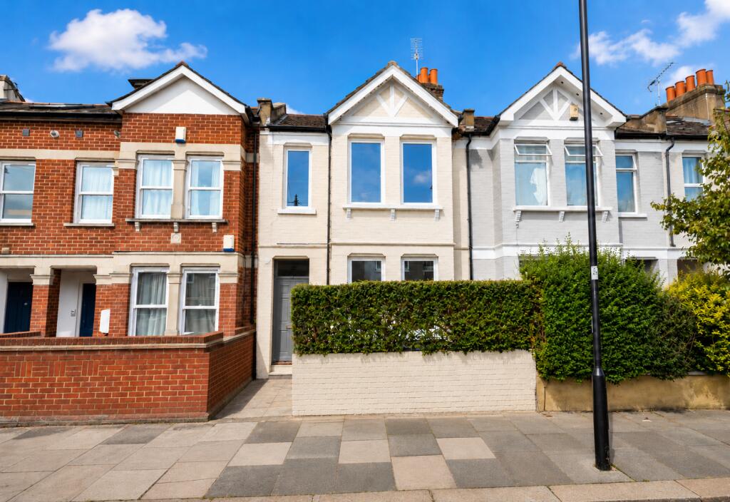 4 bed Mid Terraced House for rent in London. From Citydeal Estates - London