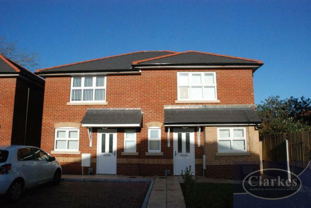 4 bed Semi Detached for rent in Bournemouth. From Clarkes Estate Agents - Bournemouth