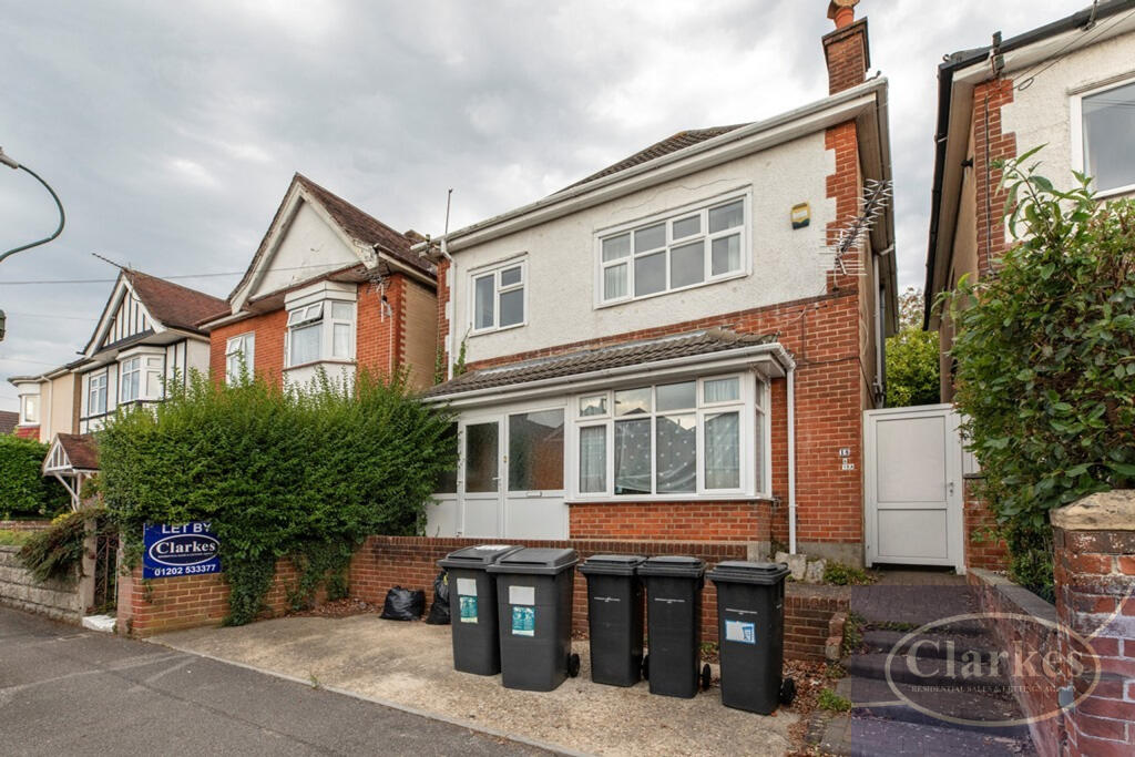 2 bed 1st Floor Flat for rent in Bournemouth. From Clarkes Estate Agents - Bournemouth