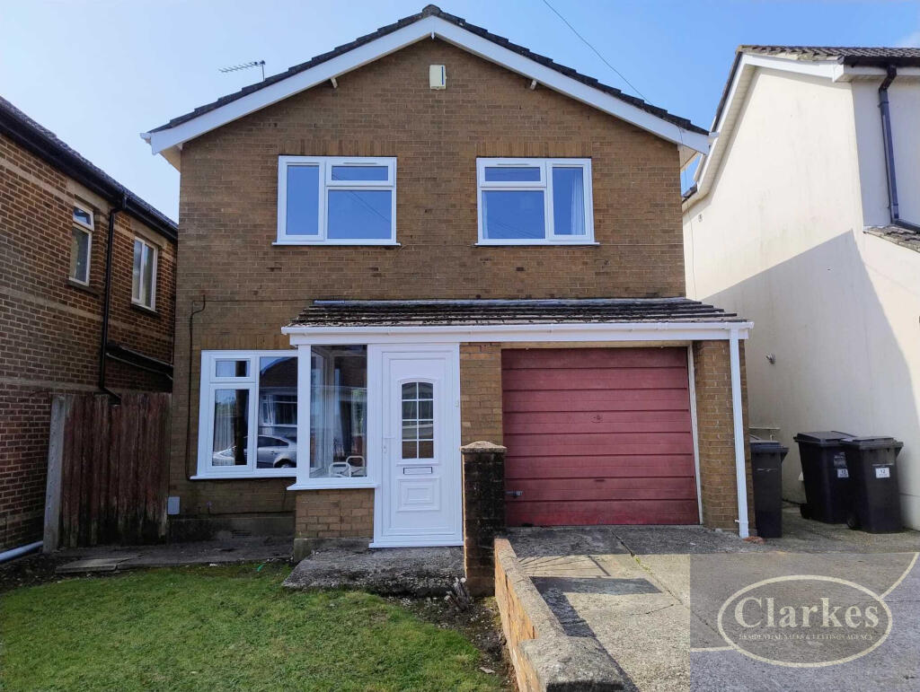 4 bed Detached for rent in Bournemouth. From Clarkes Estate Agents - Bournemouth