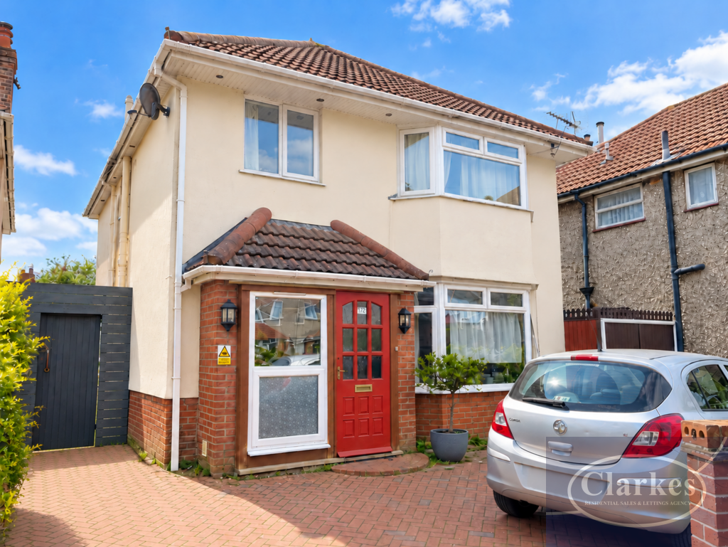 5 bed Detached for rent in Bournemouth. From Clarkes Estate Agents - Bournemouth