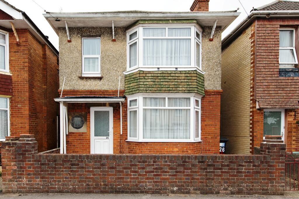 4 bed Detached for rent in Bournemouth. From Clarkes Estate Agents - Bournemouth