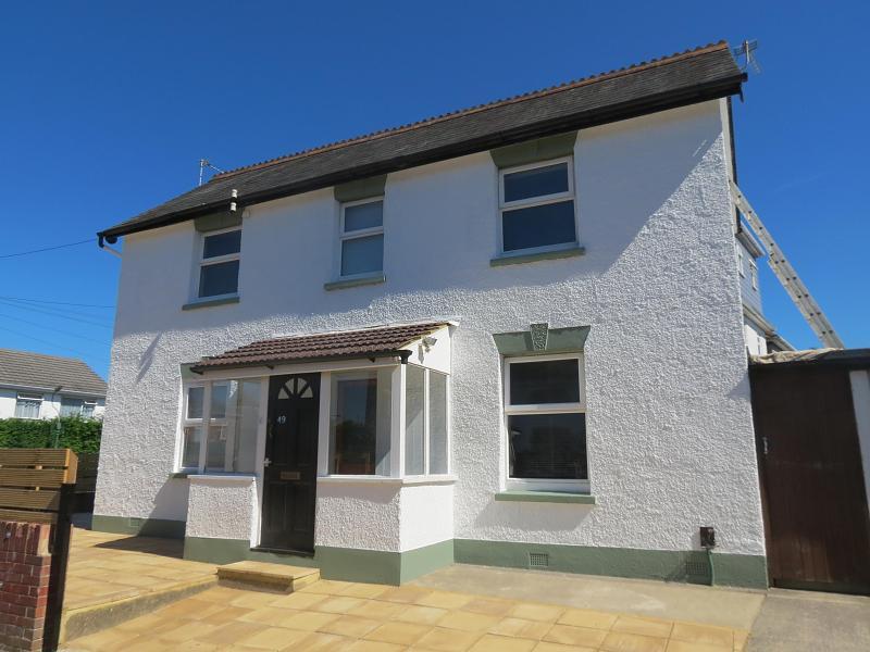 4 bed Detached for rent in Bournemouth. From Clarkes Estate Agents - Bournemouth