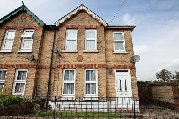 4 bed Semi Detached for rent in Bournemouth. From Clarkes Estate Agents - Bournemouth