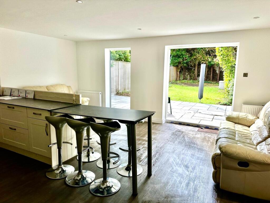 5 bed Semi Detached for rent in Bournemouth. From Clarkes Estate Agents - Bournemouth