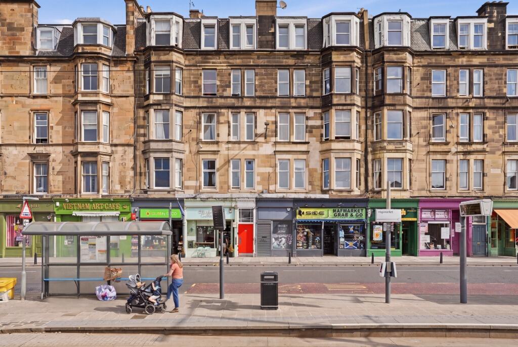 2 bed 1st Floor Flat for rent in Hermiston. From Cullen Property Ltd - Edinburgh