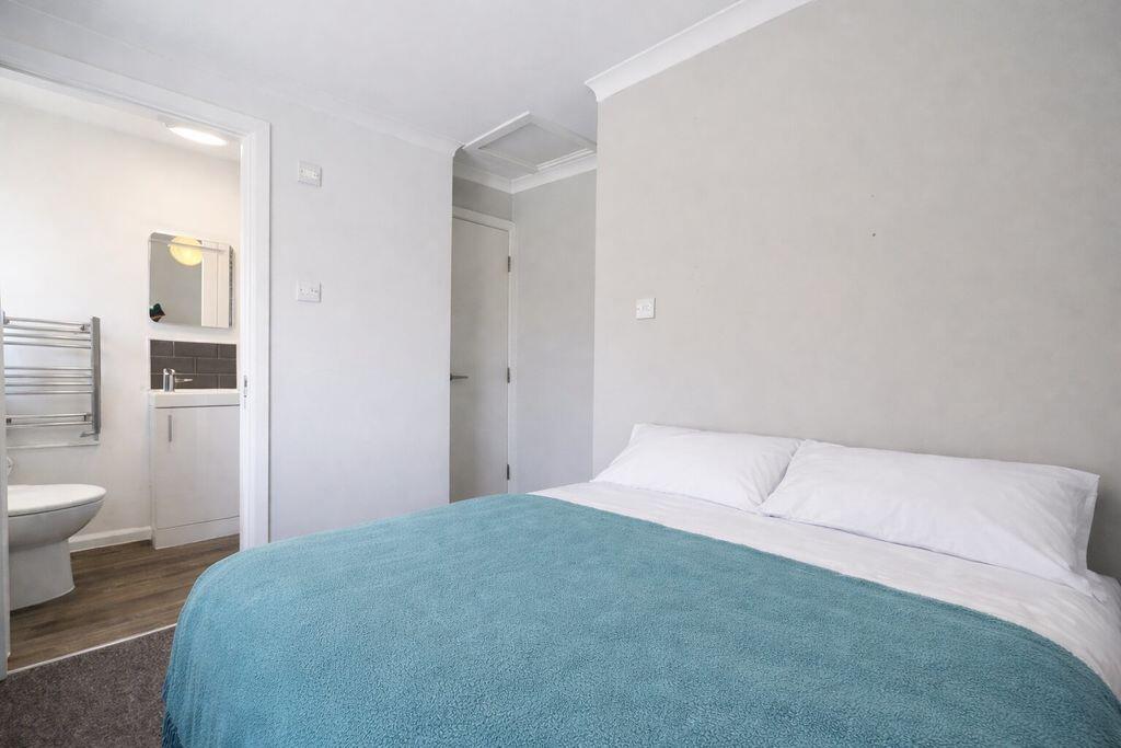 8 bed Detached for rent in Ovingdean. From Coapt - Brighton