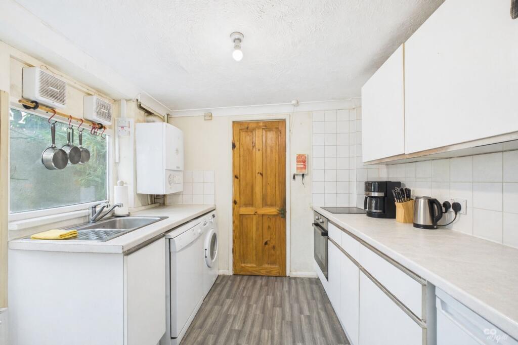 5 bed Mid Terraced House for rent in Brighton and Hove. From Coapt - Brighton