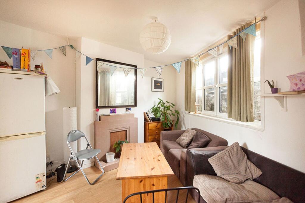 6 bed Mid Terraced House for rent in Ovingdean. From Coapt - Brighton