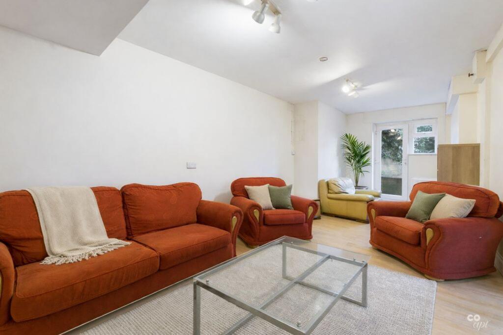 6 bed Semi Detached for rent in Brighton and Hove. From Coapt - Brighton 6 bed Semi Detached for rent in Brighton and Hove. From Coapt - Brighton