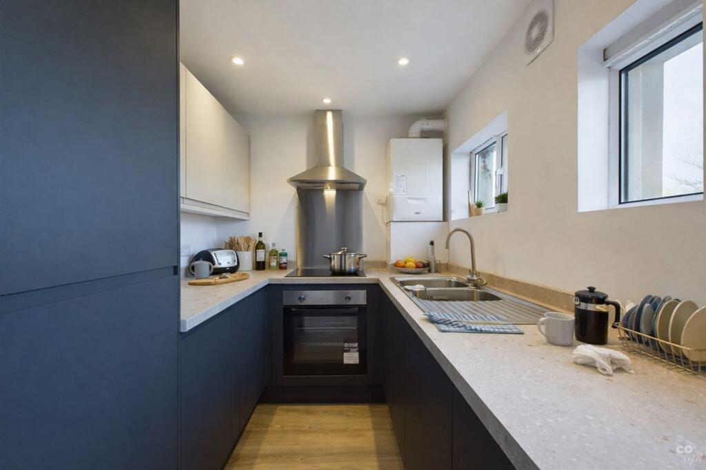6 bed Mid Terraced House for rent in Ovingdean. From Coapt - Brighton