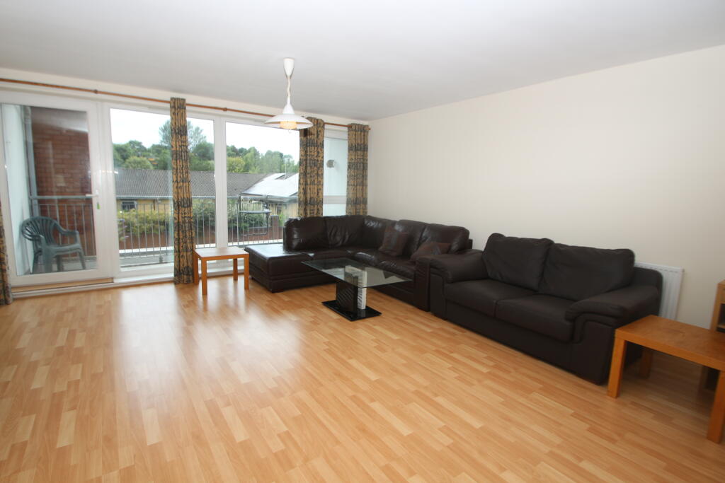 2 bed 1st Floor Flat for rent in Glasgow. From Countrywide - Glasgow City Living