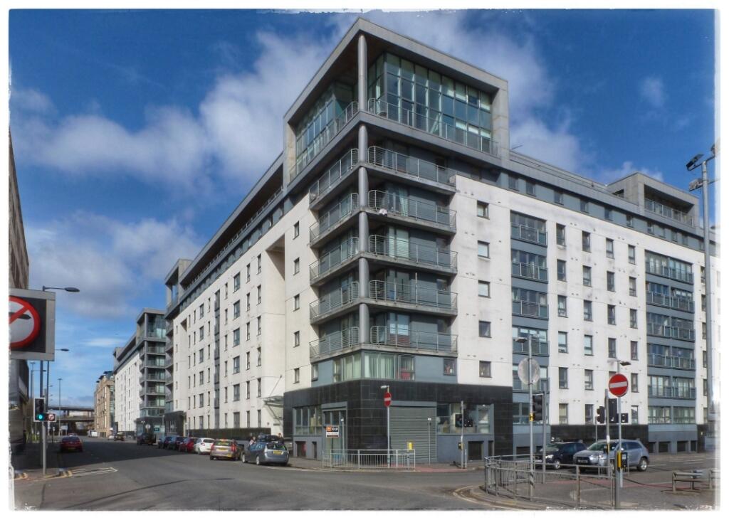 2 bed 1st Floor Flat for rent in Glasgow. From Countrywide - Glasgow City Living