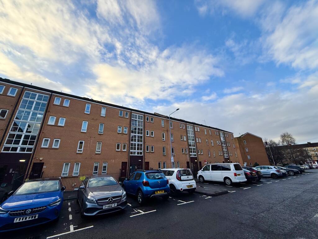 1 bed 1st Floor Flat for rent in Glasgow. From Countrywide - Glasgow City Living