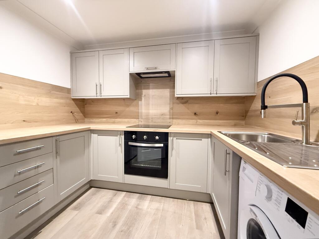2 bed 1st Floor Flat for rent in Glasgow. From Countrywide - Glasgow City Living