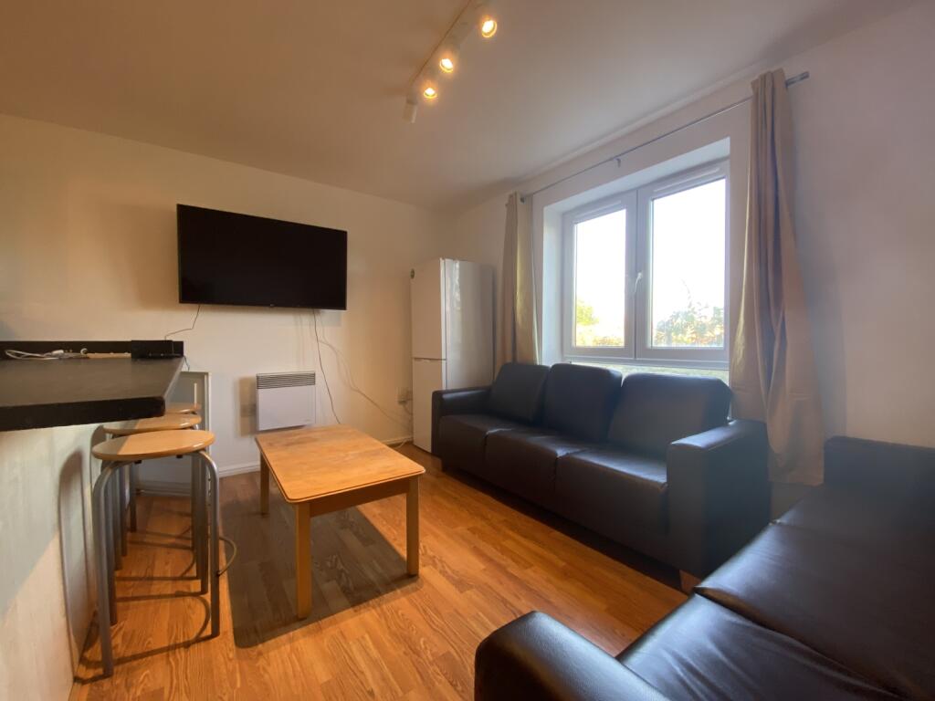 6 bed 1st Floor Flat for rent in Cardiff. From CPS Homes - Cardiff 6 bed 1st Floor Flat for rent in Cardiff. From CPS Homes - Cardiff