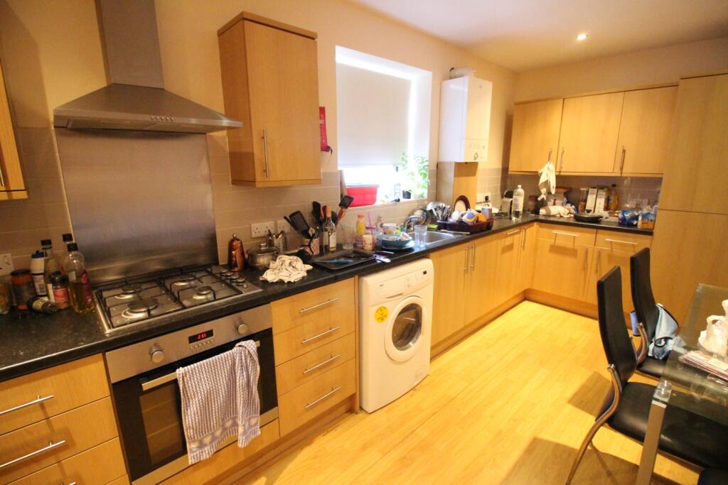 6 bed Mid Terraced House for rent in Cardiff. From CPS Homes - Cardiff 6 bed Mid Terraced House for rent in Cardiff. From CPS Homes - Cardiff