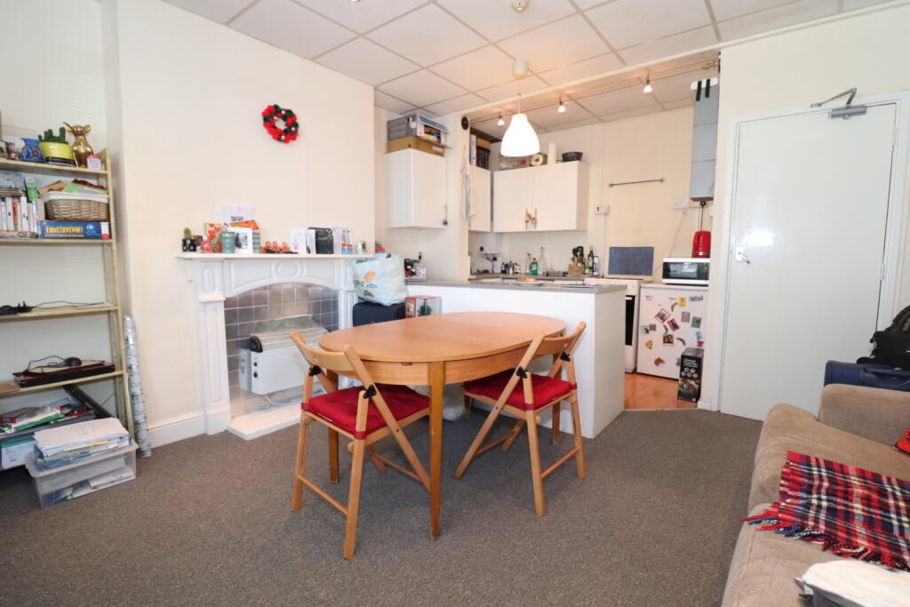 1 bed 1st Floor Flat for rent in Cardiff. From CPS Homes - Cardiff
