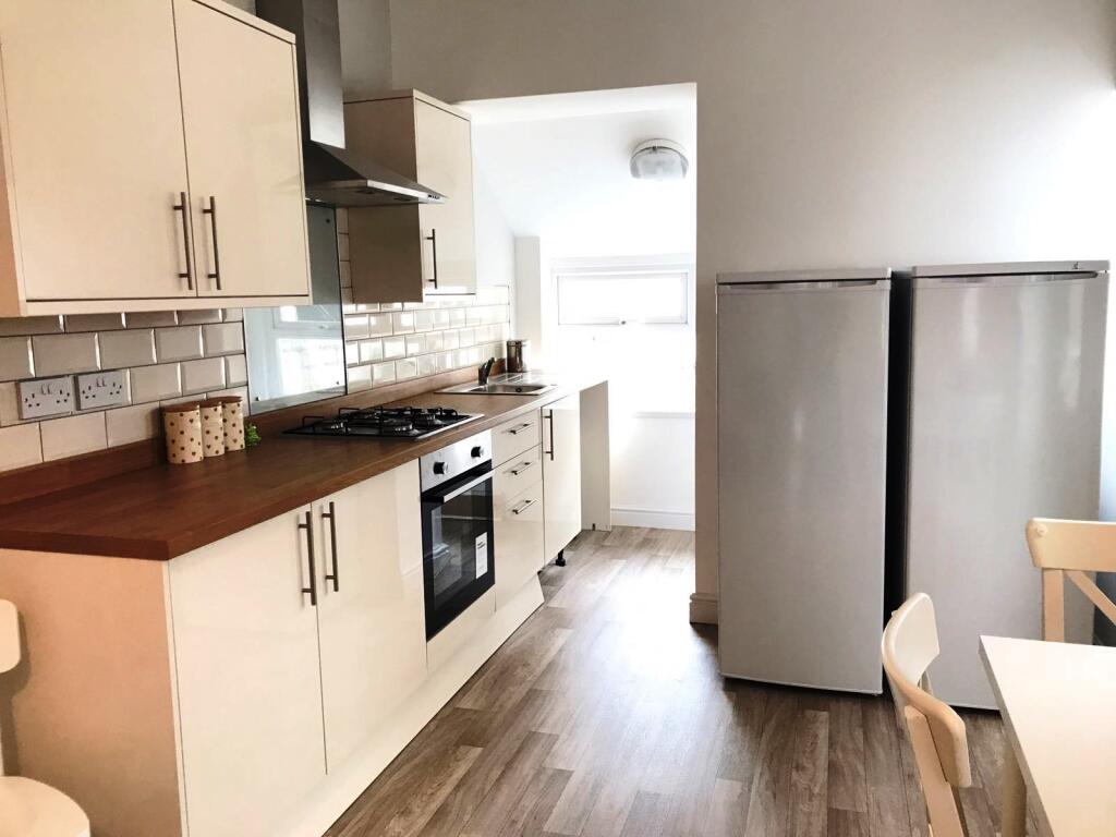 5 bed Mid Terraced House for rent in Cardiff. From CPS Homes - Cardiff 5 bed Mid Terraced House for rent in Cardiff. From CPS Homes - Cardiff