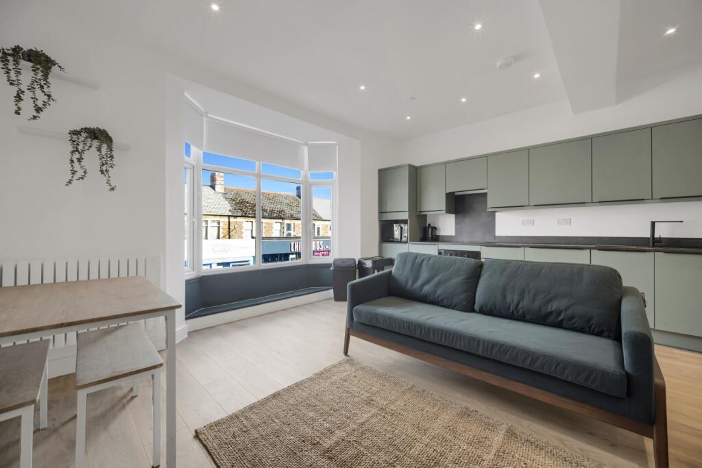 6 bed 1st Floor Flat for rent in Cardiff. From CPS Homes - Cardiff 6 bed 1st Floor Flat for rent in Cardiff. From CPS Homes - Cardiff