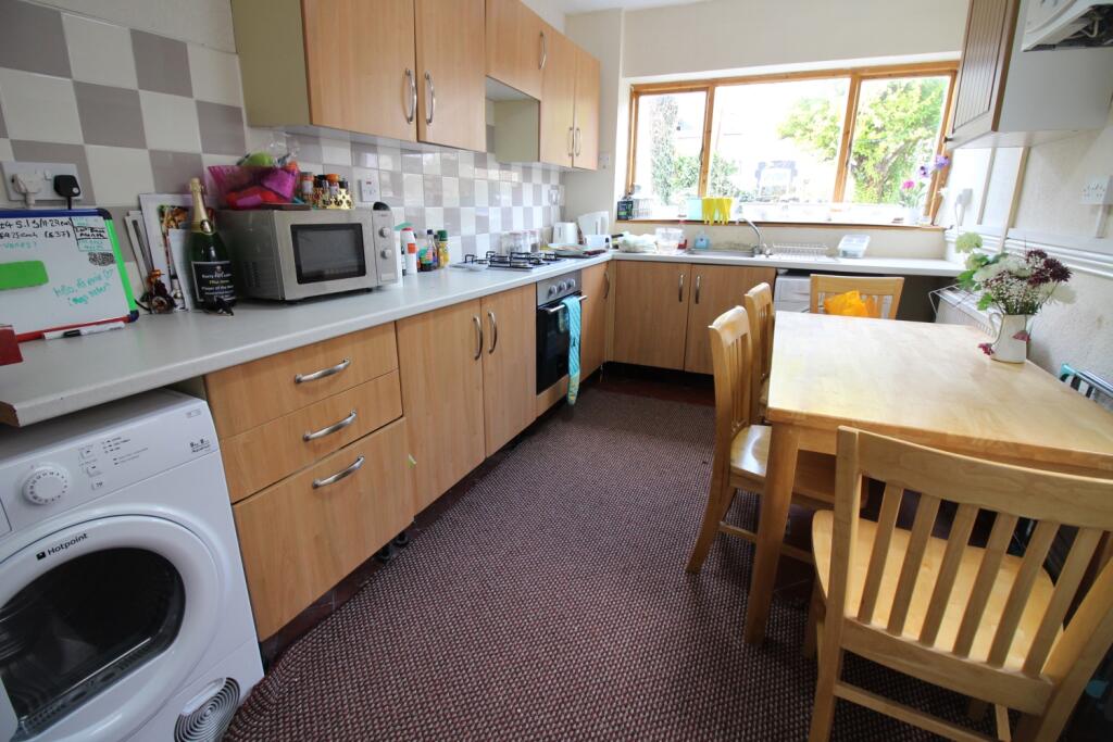 4 bed Mid Terraced House for rent in Cardiff. From CPS Homes - Cardiff 4 bed Mid Terraced House for rent in Cardiff. From CPS Homes - Cardiff