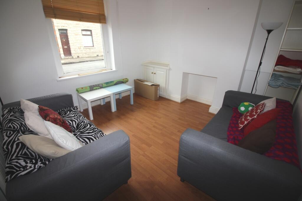 4 bed Mid Terraced House for rent in Cardiff. From CPS Homes - Cardiff