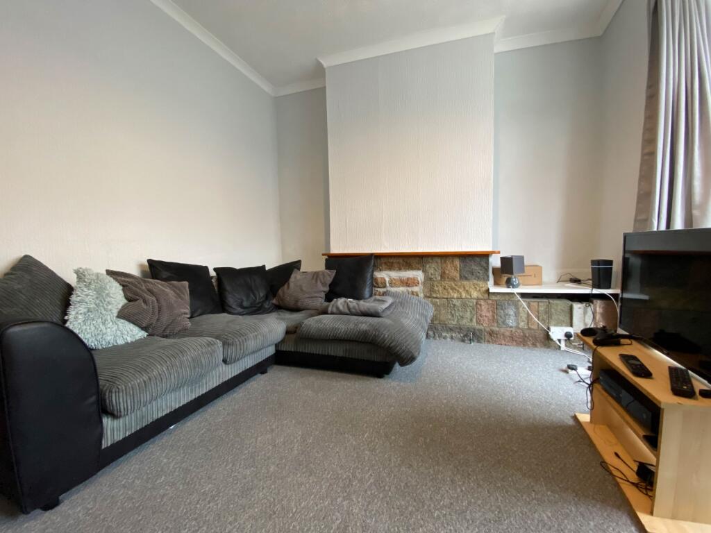4 bed Mid Terraced House for rent in Cardiff. From CPS Homes - Cardiff