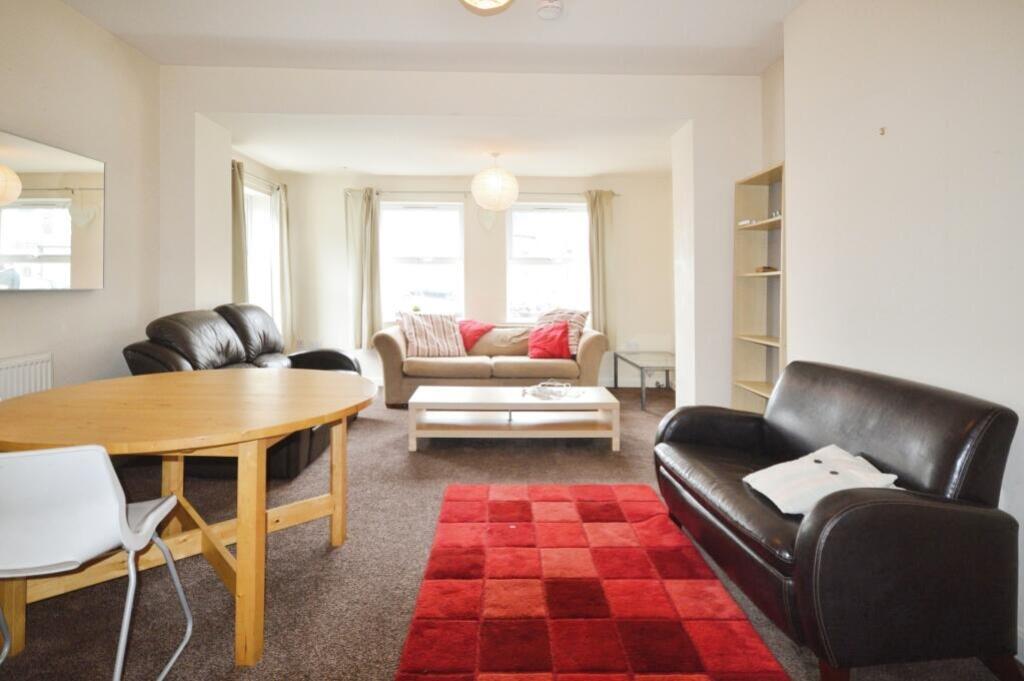 4 bed Mid Terraced House for rent in Cardiff. From CPS Homes - Cardiff 4 bed Mid Terraced House for rent in Cardiff. From CPS Homes - Cardiff