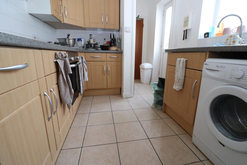 4 bed Mid Terraced House for rent in Cardiff. From CPS Homes - Cardiff 4 bed Mid Terraced House for rent in Cardiff. From CPS Homes - Cardiff