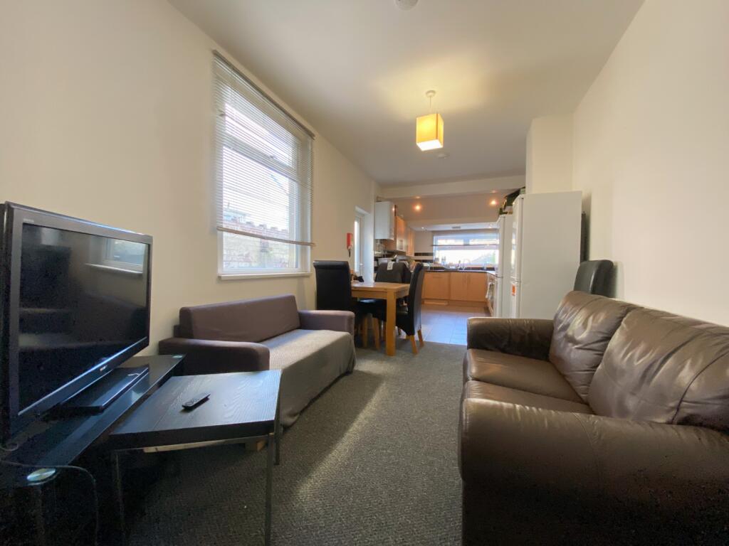 5 bed Mid Terraced House for rent in Cardiff. From CPS Homes - Cardiff 5 bed Mid Terraced House for rent in Cardiff. From CPS Homes - Cardiff