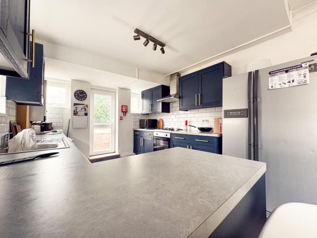 6 bed End of Terrace for rent in Cardiff. From CPS Homes - Cardiff 6 bed End of Terrace for rent in Cardiff. From CPS Homes - Cardiff