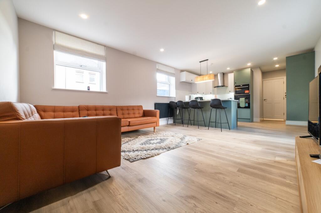 5 bed 1st Floor Flat for rent in Cardiff. From CPS Homes - Cardiff 5 bed 1st Floor Flat for rent in Cardiff. From CPS Homes - Cardiff