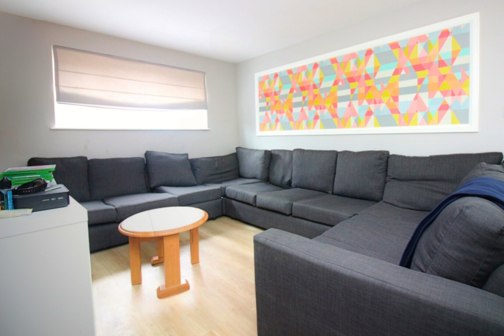 7 bed Mid Terraced House for rent in Cardiff. From CPS Homes - Cardiff 7 bed Mid Terraced House for rent in Cardiff. From CPS Homes - Cardiff