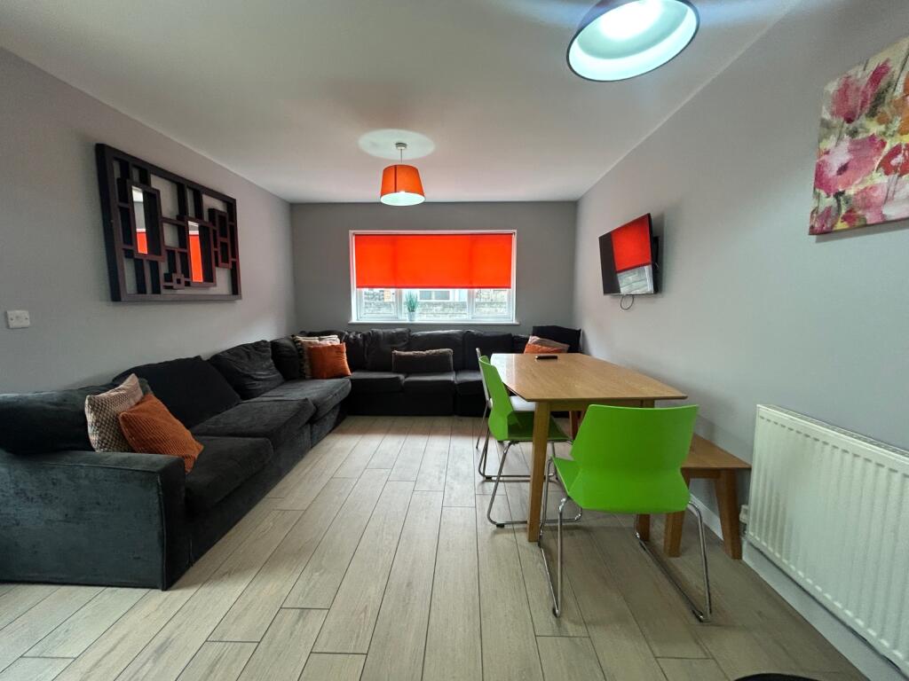 8 bed Mid Terraced House for rent in Cardiff. From CPS Homes - Cardiff 8 bed Mid Terraced House for rent in Cardiff. From CPS Homes - Cardiff
