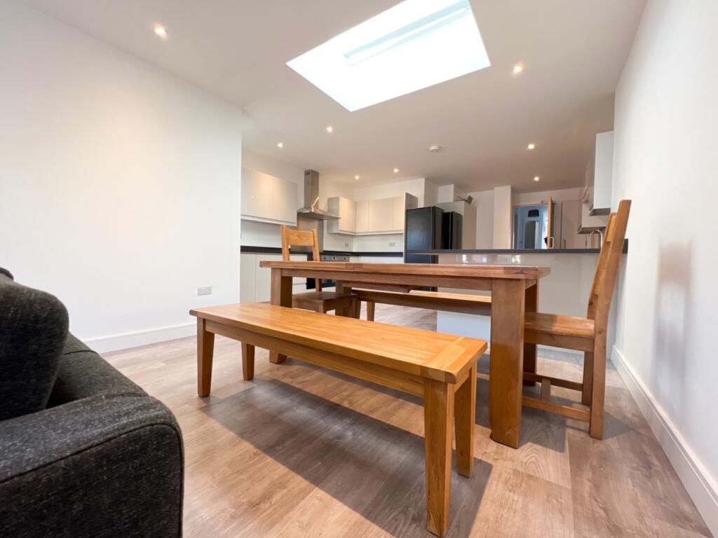8 bed End of Terrace for rent in Cardiff. From CPS Homes - Cardiff