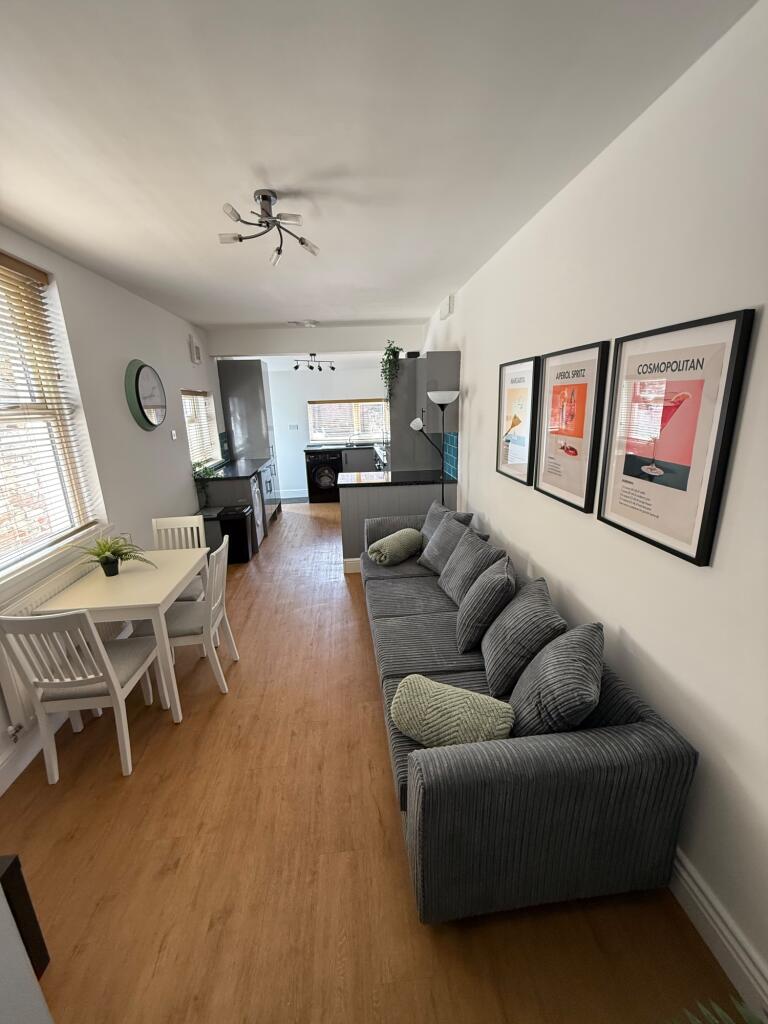 5 bed Detached for rent in Cardiff. From CPS Homes - Cardiff 5 bed Detached for rent in Cardiff. From CPS Homes - Cardiff