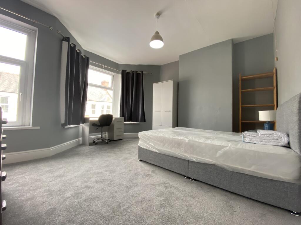 4 bed Mid Terraced House for rent in Cardiff. From CPS Homes - Cardiff