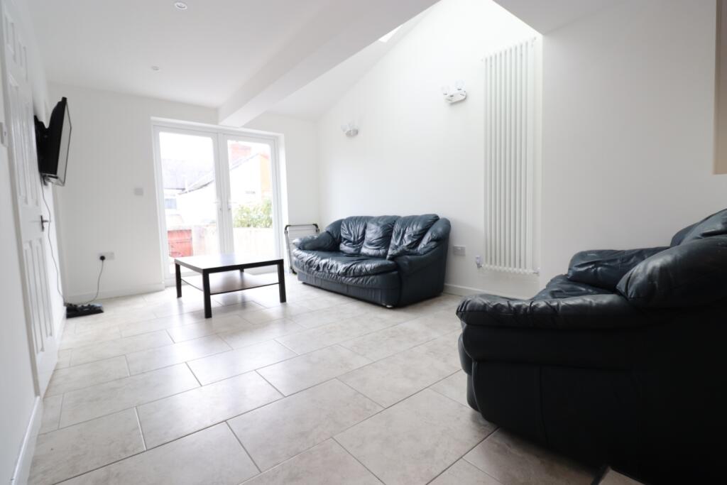4 bed Mid Terraced House for rent in Cardiff. From CPS Homes - Cardiff 4 bed Mid Terraced House for rent in Cardiff. From CPS Homes - Cardiff