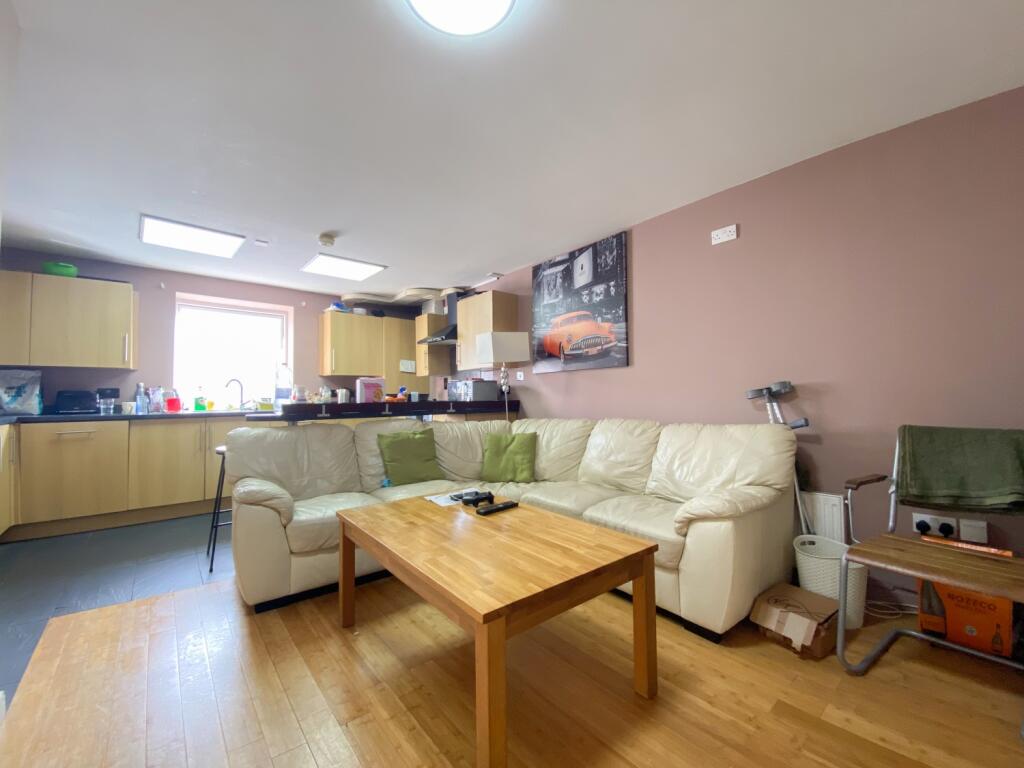 5 bed 1st Floor Flat for rent in Cardiff. From CPS Homes - Cardiff